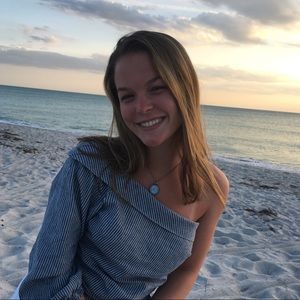 Meet your Posher, Anna